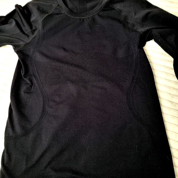 Stelle Black Long Sleeve Top M Compression Style Darts Stretchy Layering Capsule - Picture 8 of 8